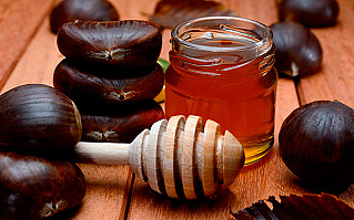 Самый вкусный мед в этом году - каштановый