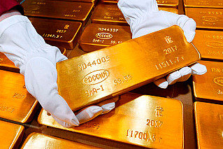 В резервах России накоплен рекордный объем золота
