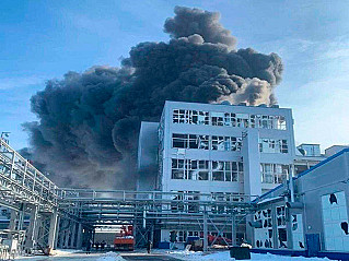 На полиэфирном заводе в Шахтах произошел взрыв