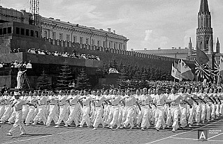 На Красной площади  возобновятся спортивные парады