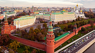 Московский Кремль - самая большая средневековая крепость 